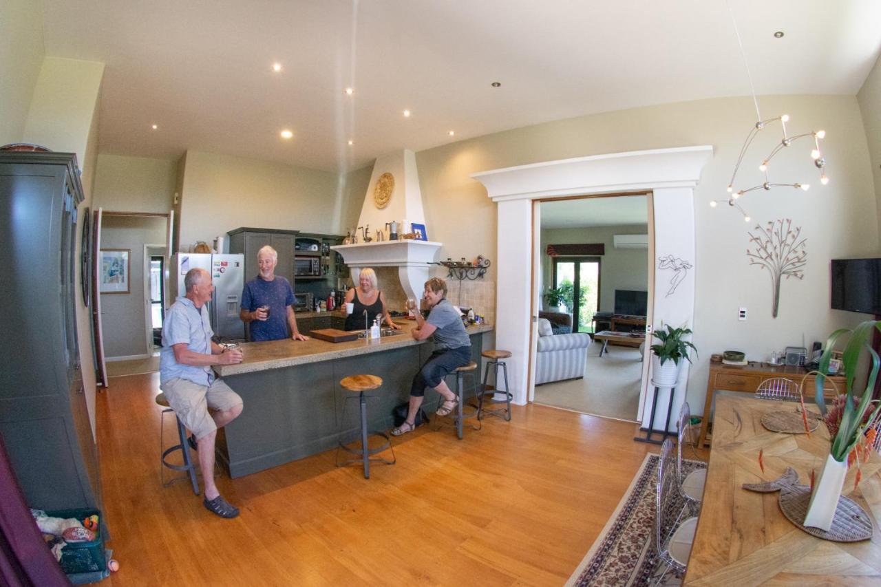 Tuscan Retreat Bed & Breakfast - Adults Only Bed & Breakfast Papamoa Dış mekan fotoğraf